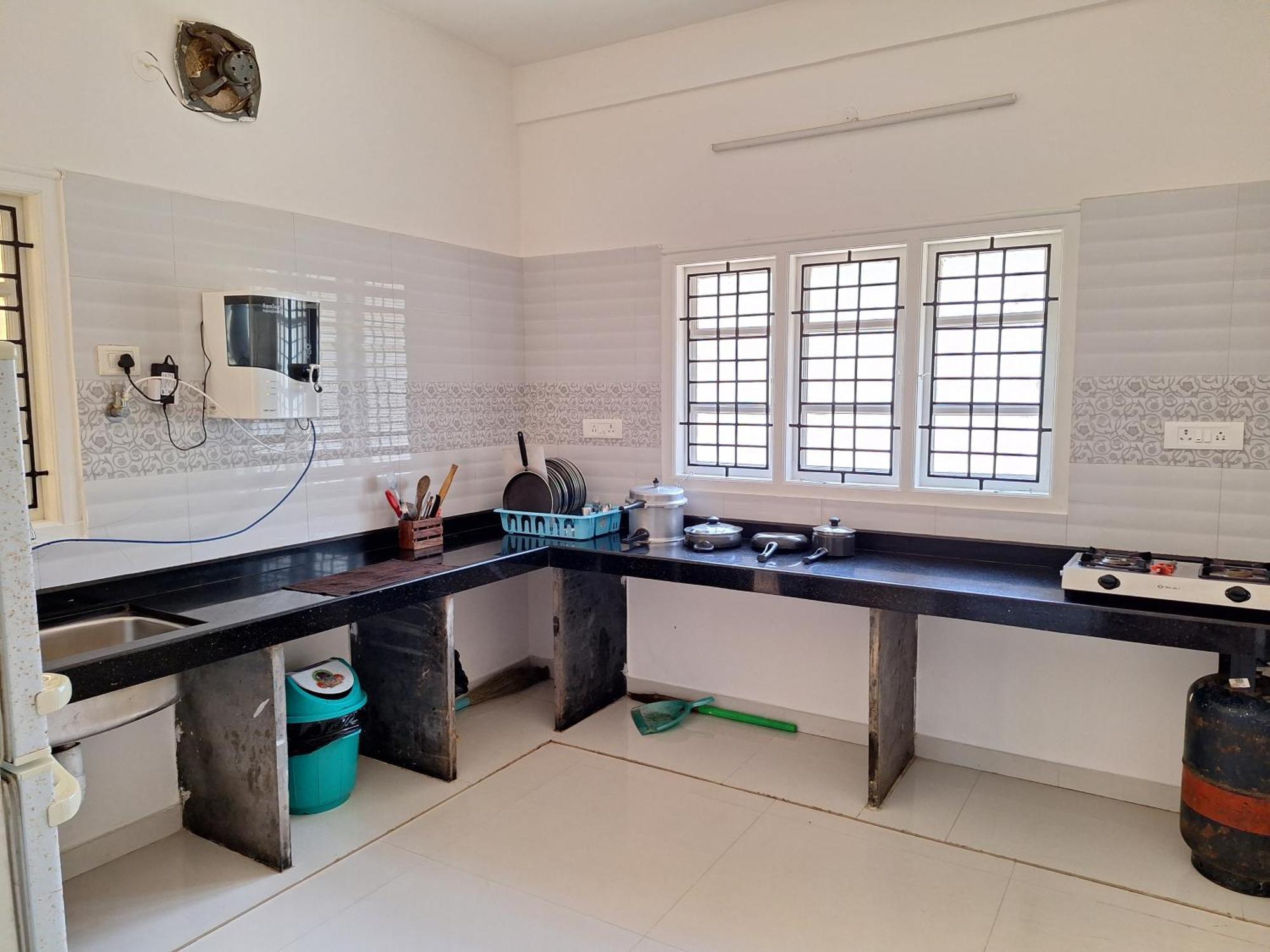 Suvarna Grande Homes Mangalore Ruang foto